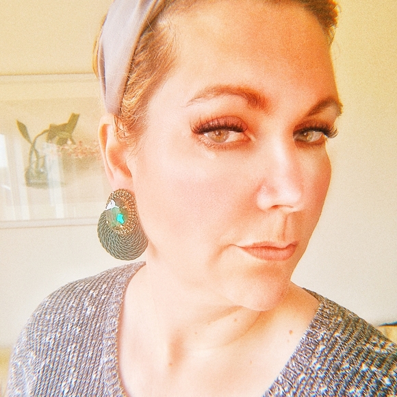 Big Rhinestone and Cord Earrings, Green/Emerald colour - Picture 5 of 7